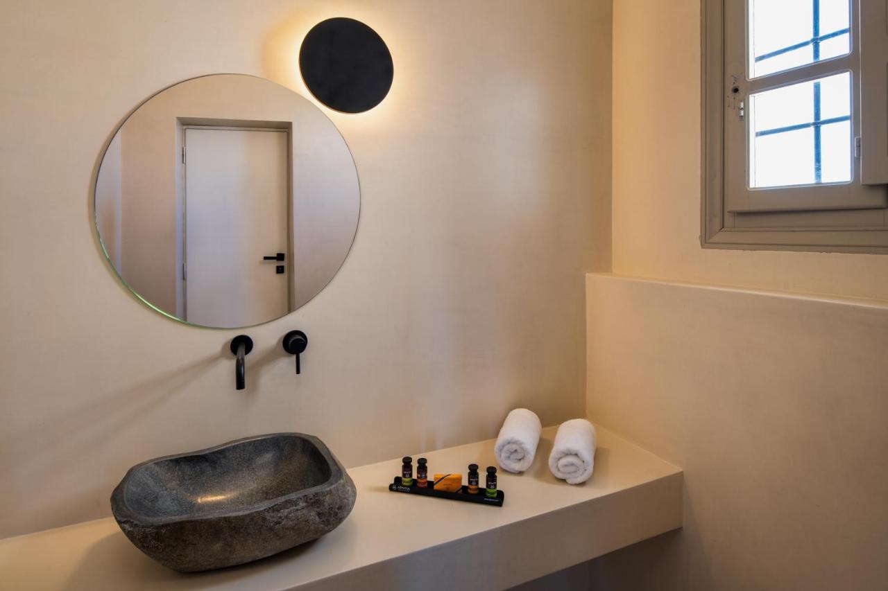 Azanti Suites - Adults Only เมกาโลคอรี ภายนอก รูปภาพ